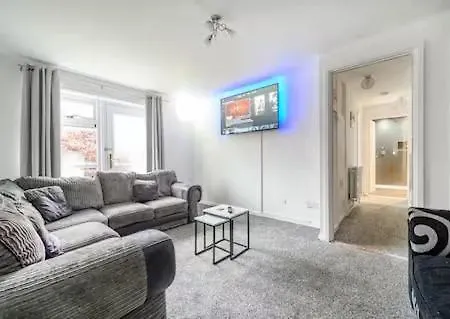 Homestay Bright Double Ls16 Near Airport Wifi Leeds (West Yorkshire)