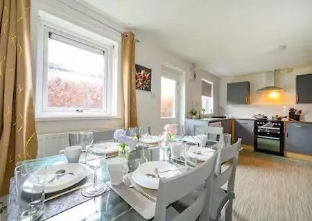 Homestay Bright Double Ls16 Near Airport Wifi
