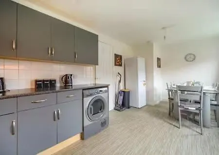 Bright Double Ls16 Near Airport Wifi Homestay