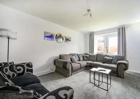 Bright Double Ls16 Near Airport Wifi Homestay Leeds (West Yorkshire)
